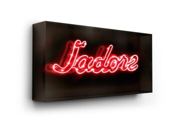 J'ADORE