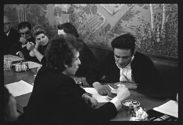 Bob Dylan & Johnny Cash, at the Table