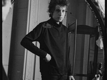 Bob Dylan, in Albert Grossman's Apartment