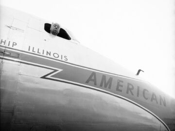 Alfred Hitchcock, American Airlines
