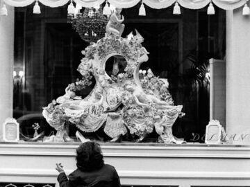 Christian Dior, Shoes in Window