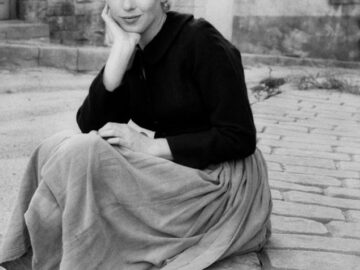 Marilyn Monroe, on Set White Price Glory