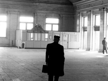 Penn Station, Conductor