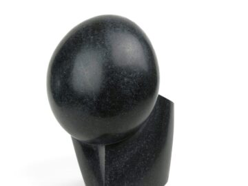 Tête (Black Granite)