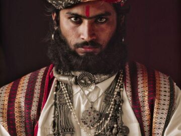 XVI 244C // XVI Rabari, India