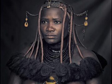 IV 49 // IV Himba, Namiba