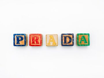 Prada (Framed)