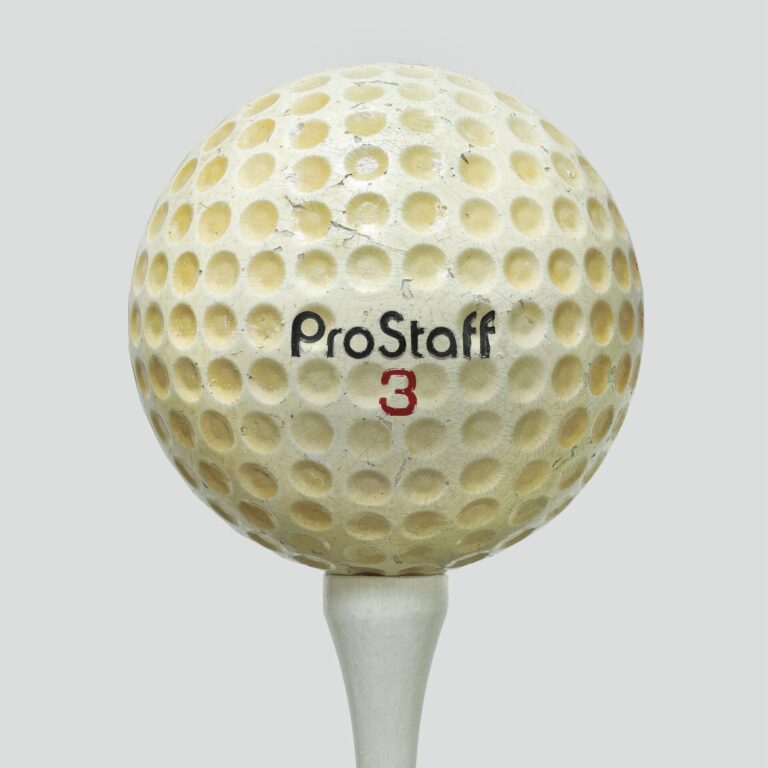 Pro Staff 3 Golf Ball